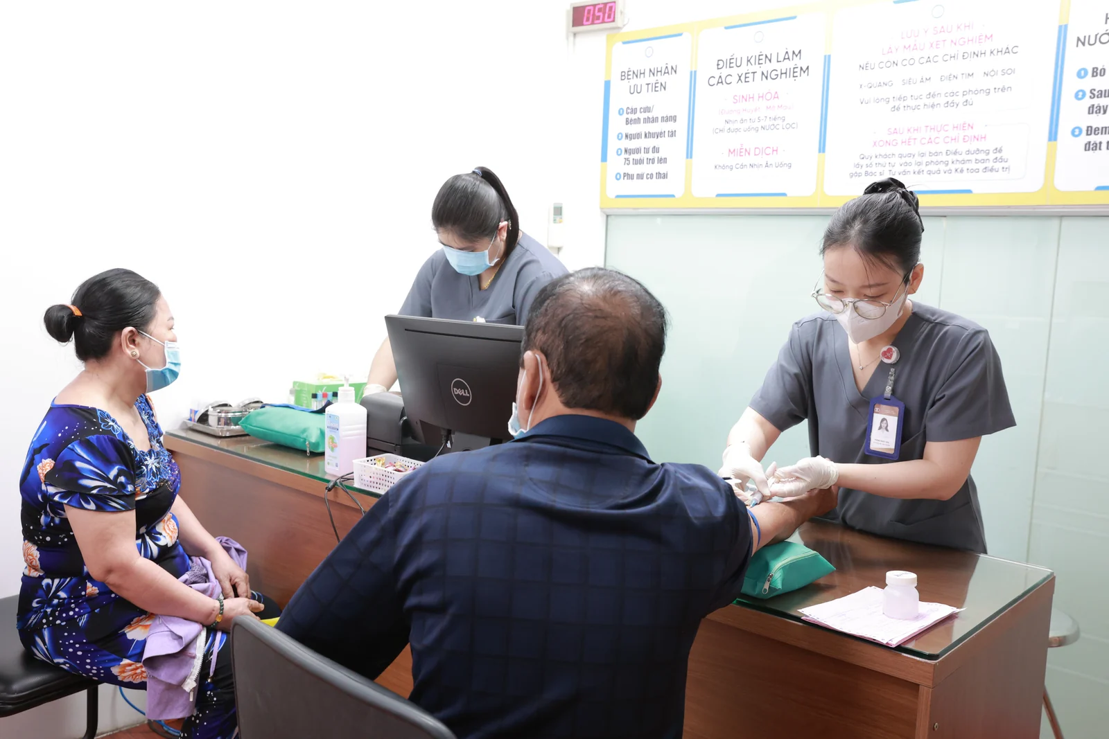 Gout ở người trẻ: nguyên nhân, dấu hiệu và cách kiểm soát