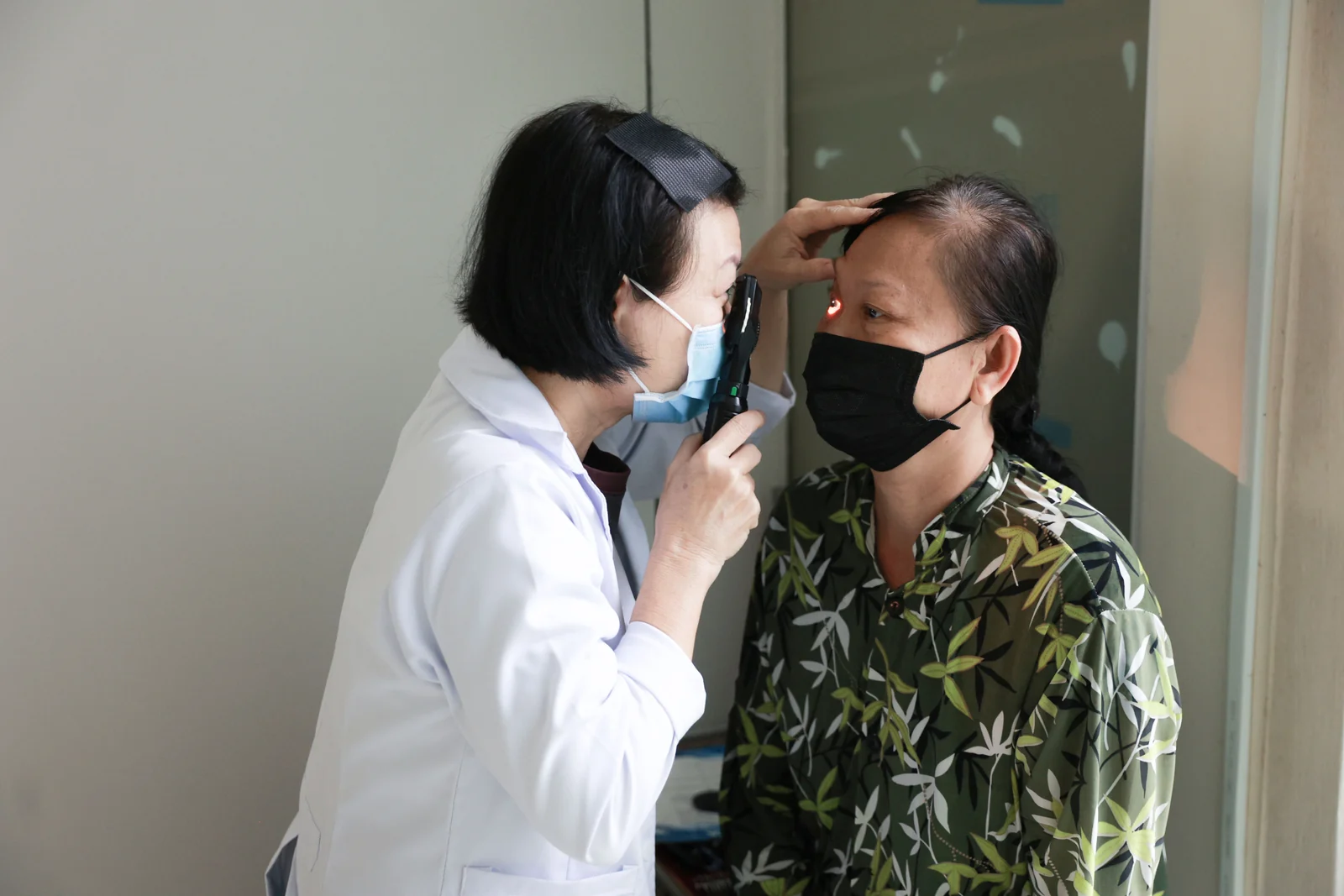 Cataracts in Young People: Risk Factors You Should Know