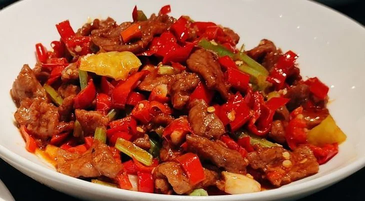 Thói quen hằng ngày khiến người trẻ dễ đau dạ dày