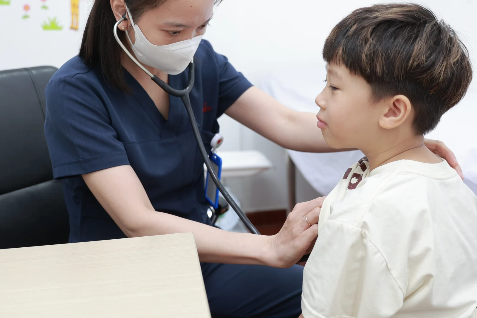 Tim bẩm sinh ở trẻ: 4 biểu hiện cha mẹ không nên bỏ qua